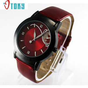 Design montres novel Fashion Girl Women Luxury Diamond Pretty Quartz Wrist Watch Red Dropshipping